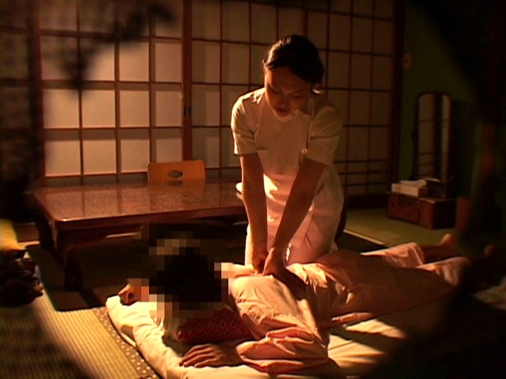 ＜盗撮＞ 意外とヤレる！！マッサージ師のオバサン 10 『FANZA』