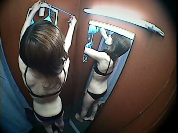 ＜盗撮＞ 密室盗撮 女装痴● 水着試着室編 『FANZA』