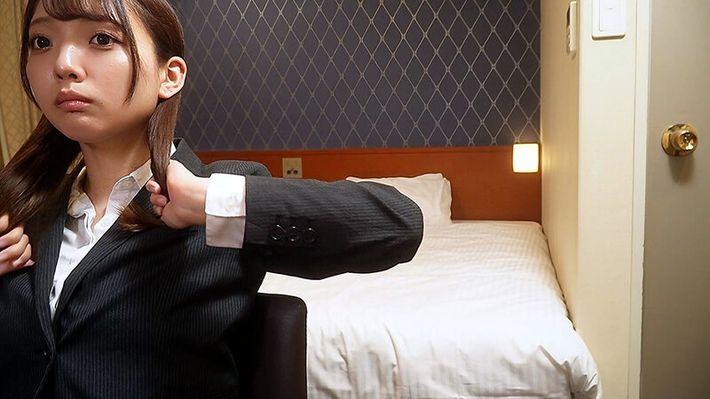 ＜盗撮＞ 覗き見 ビジネスホテル侵入 無防備オナニー美人巨乳OL ＃2...