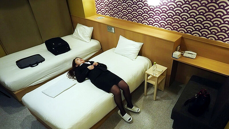 ＜盗撮＞ 覗き見 ビジネスホテル侵入 無防備オナニー巨乳OL 『FAN...