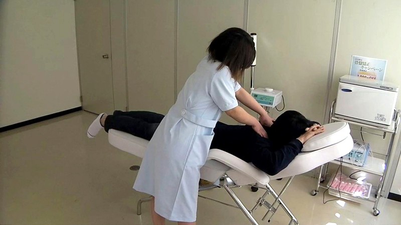 ＜盗撮＞ 若妻エステティシャン限定 Tバックハミ毛パンチラ TEZ-1...