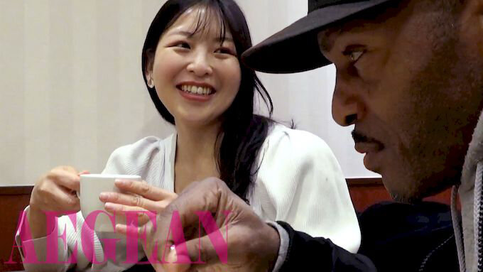 ＜盗撮＞ 黒人ナンパ 黒人デカマラにメロメロになってしまった人妻 『F...