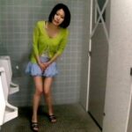 ＜盗撮＞ 我慢の限界！！美女たちの立ち小便盗撮映像 2 『FANZA』