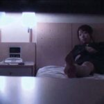 ＜盗撮＞ ［個人撮影］ 新宿シティーホテルの元コンシェルジュが流出させた盗撮映像！女性客が人前では決して見せることないポーズでオナニーするギャップが何とも興奮する！！ 『FANZA』