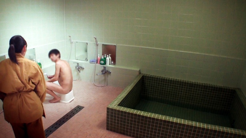 ＜盗撮＞ どこまでヤレる！？地方民宿の女将さんとバイトちゃん 『FAN...