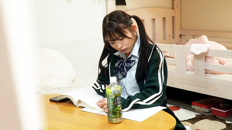 ＜盗撮＞ 覚えたて一人エッチ貧乳娘 『FANZA』