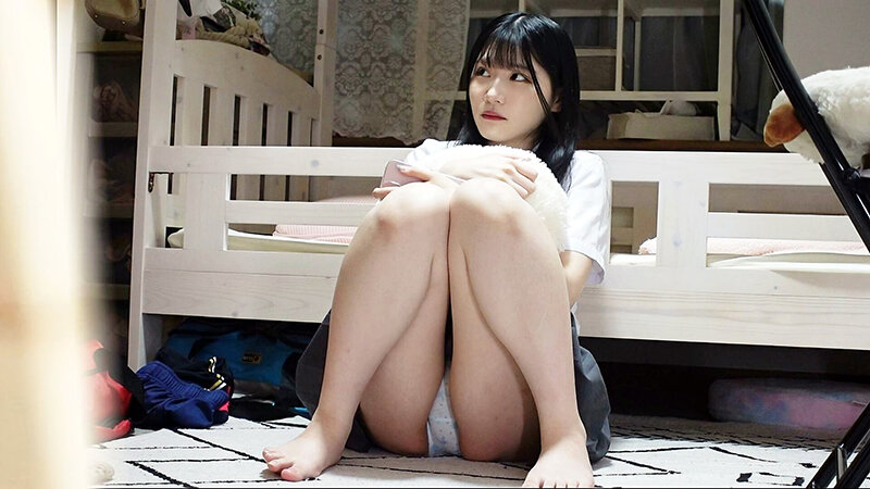 ＜盗撮＞ 発育途中のおま○こが眩しい オナニーざかり 『FANZA』