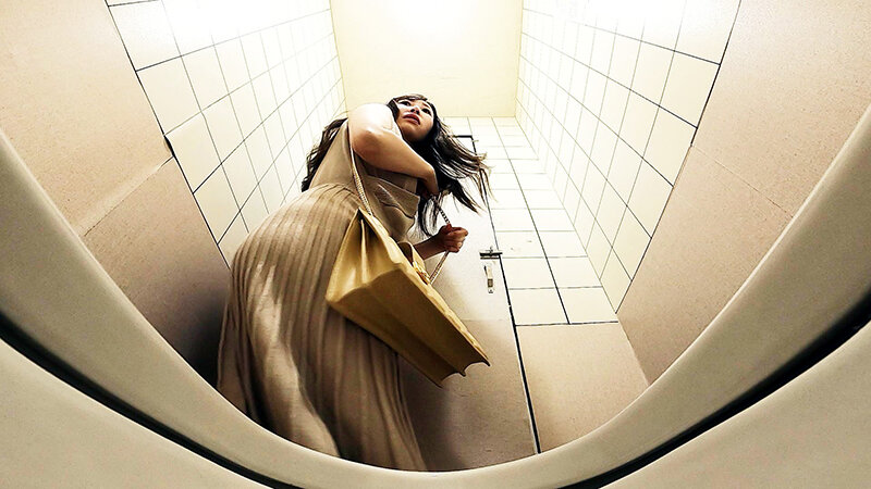 ＜盗撮＞ 公衆トイレ性処理動画 ＃1 『FANZA』