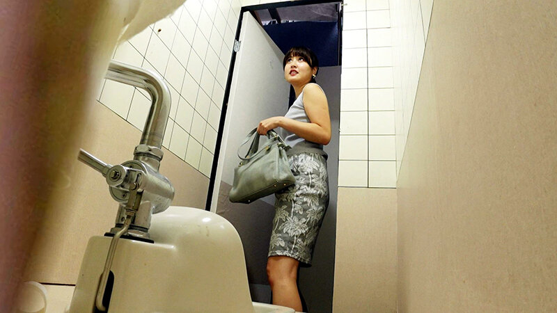 ＜盗撮＞ 公衆トイレ性処理動画 ＃6 『FANZA』