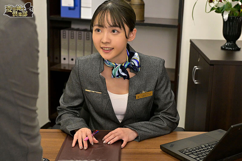 ＜盗撮＞ 一流ホテルウーマン上品おま○こ激ピストン中出しレ×プ乱交映像...