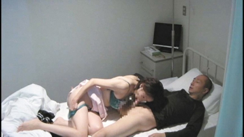 ＜盗撮＞ 医療現場の実態 夜勤続きでストレスを抱える美人看護師隠し撮り...