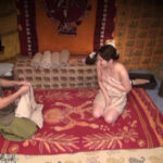 ＜盗撮＞ 【こっそり観察】「本当の絶頂知りたくないですか？」夫は知らない極上タイ式マッサージのカラクリ 『FANZA』