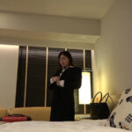 ＜盗撮＞ 美しいド爆乳おねえさんが大股開きでガチオナニー 『FANZA』