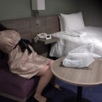 ＜盗撮＞ 美爆乳おねえさんがエロい自撮りしながらオナニー 『FANZA』