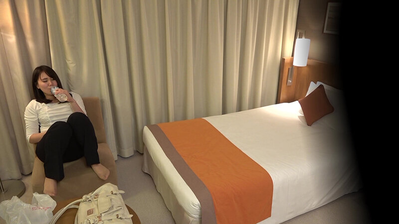 ＜盗撮＞ カラダ100点の巨乳OLの電マオナニー 『FANZA』