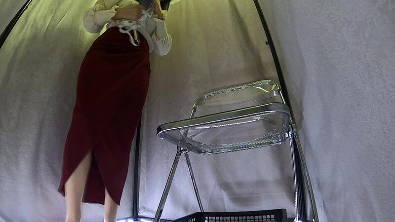 ＜盗撮＞ アニメ美女体型のおねえさんのお着替え 『FANZA』