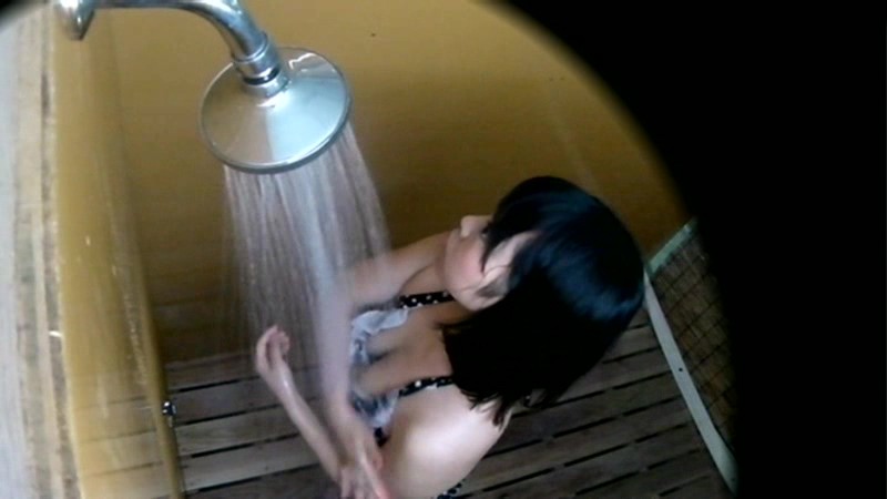 ＜盗撮＞ 辻堂 海の家覗き見シャワー室盗撮 『FANZA』