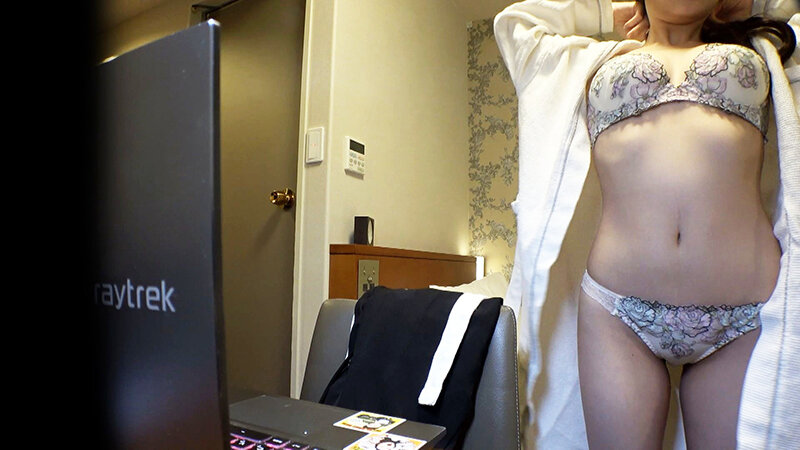 ＜盗撮＞ ビジネスホテル潜入 性欲爆発オナニー 出張女子社員 40人 ...