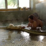 ＜盗撮＞ 老若男女の汗汁だくだく盗撮 温泉でセックス3 『FANZA』