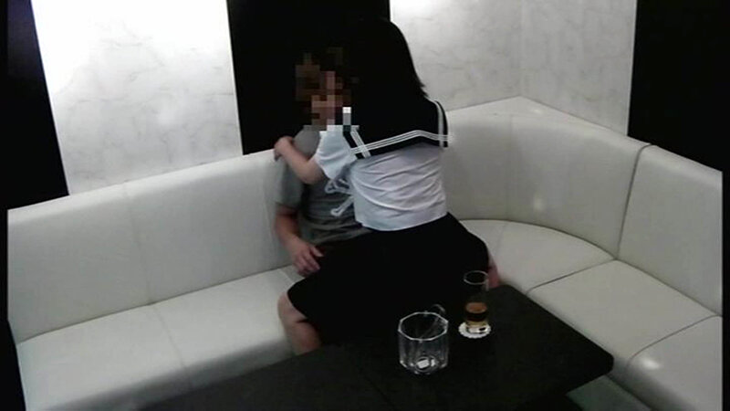 ＜盗撮＞ ハプバー常連の裏メニュー 別室での個別性的サービス5 『FA...