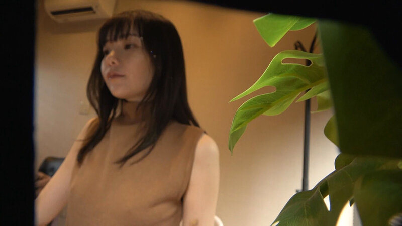 ＜盗撮＞ リモートワーク中にオナニー始めちゃう綺麗なお姉さん 『FAN...