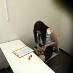 ＜盗撮＞ 圧倒的ドスケベ痴女！オフィスで大股開いて大胆オナニー！ 『FANZA』