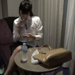 ＜盗撮＞ 上品な美尻OLの地味オナが生々しくてエロい！ 『FANZA』