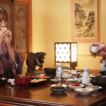 ＜盗撮＞ ロケ先の温泉旅館で大嫌いなプロデューサーとまさかの相部屋に…醜い中年おやじの絶倫チ○ポでふしだらに何度もイカされ堕ちてしまったおっとりお天気お姉さん 花咲澪 『FANZA』