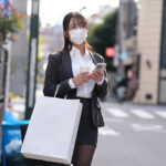 ＜盗撮＞ 尾行盗撮地味メガネ巨乳毒盛り孕ませ●姦 『FANZA』