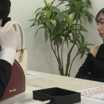 ＜盗撮＞ ニンゲン観察 高額査定のためならチ●ポをしゃぶる！ハメる！お金欲しさにブランド買い取り専門店でおま●こも査定してもらうパパ活女子 『FANZA』