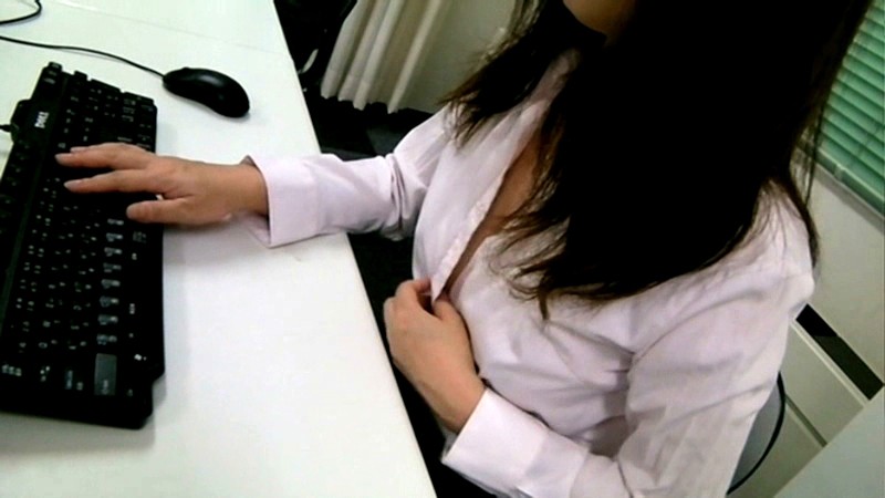 ＜盗撮＞ ノーブラOLのピンコ立ち乳首盗撮2 『FANZA』