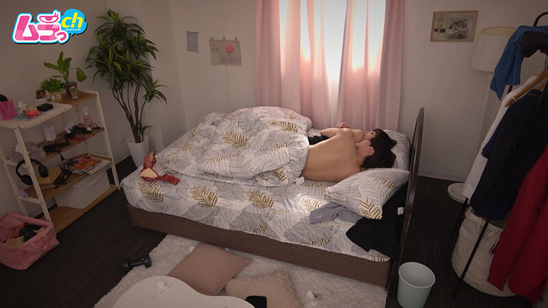 ＜盗撮＞ カップル部屋REC 早漏絶倫年下彼氏は寝ても覚めてもチ●ポを...