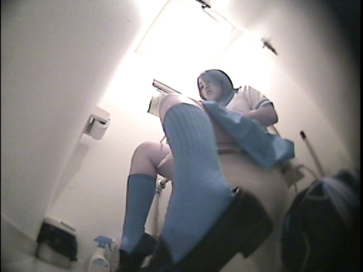 ＜盗撮＞ 深夜無法地帯 コンビニトイレ盗撮 『FANZA』