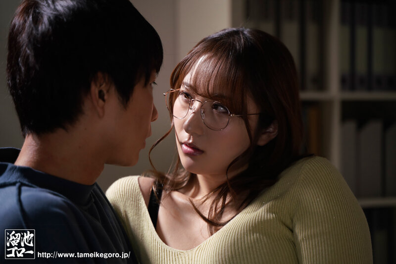 『人妻』 バイト先NTR 欲求不満な人妻の愚痴を聞いていたら毎日中出し...