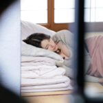 『人妻』 娘の前で雌犬のように激しく突かれて 森沢かな 工藤ララ 【FANZA】