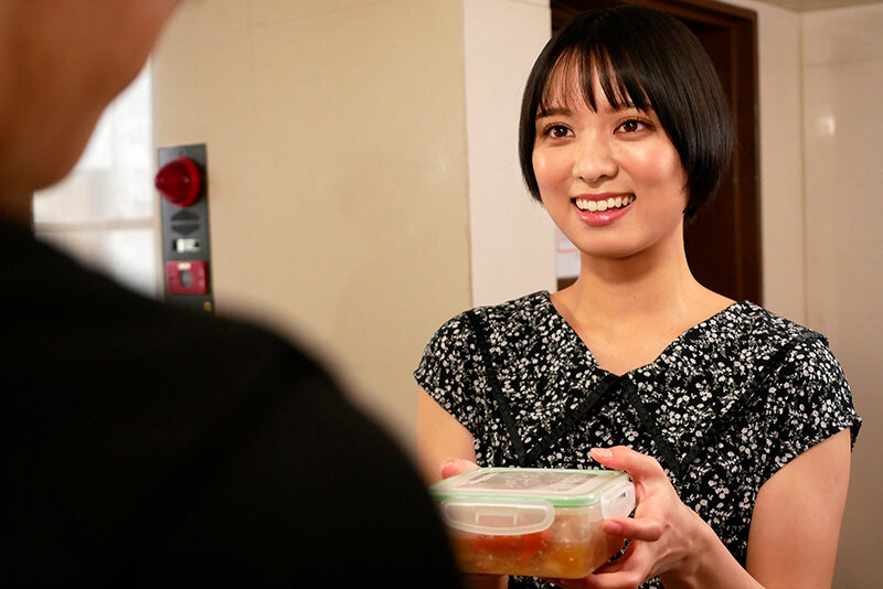 『人妻』 お子さんが目の前にいるのに、隣に引っ越してきたシングルマザー...