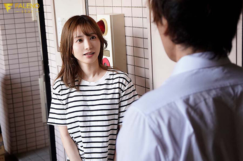 『人妻』 一ヶ月の禁欲の末にお隣さんと近距離浮気を重ねた、妻が不在の2...