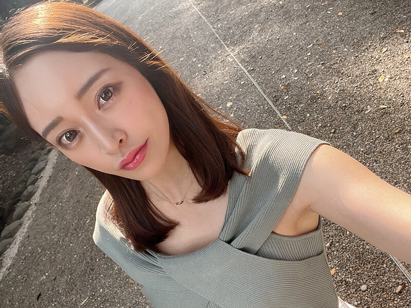 『人妻』 【ガチお嬢様】出会い系で見つけた清楚系人妻32歳 ベロチュー...