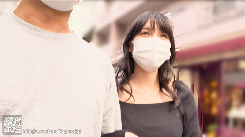 『人妻』 え、ここで！？30日間禁欲させた人妻が夜まで我慢できず、舐め...