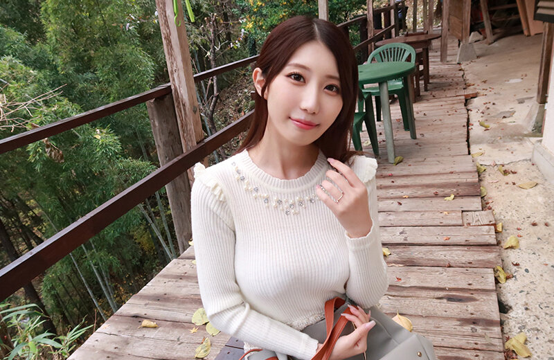 『人妻』 結婚10年でレスになったモデルと見紛うほどのスレンダー美人妻...