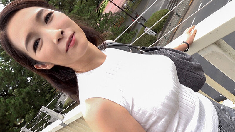 『人妻』 【個人】43歳Gカップ 保健の先生 卑猥すぎる身体を玩具のよ...