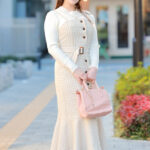 『人妻』 【あざとカワイイ】出会い系で男を喰い漁る新婚人妻ちゃん 25歳（現役声優！！）酔って乱れてむっちり ボディぷるるんアヘ顔絶頂。むっちり無毛まんこにたっぷり種付けされちゃった個撮映像【ハメ撮り】 【FANZA】