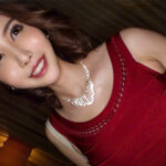 『人妻』 【爆乳！脳殺セクシー夫人】筋肉 vs Kcup爆乳セレブ夫人 濃厚フェロモン魔人！全人類勃起不可避のセクシー奥さまを筋肉生チ○ポで鬼ハメ！種付けで堕とす3P！世界一の淫乱女体！ペニスを白目剥いてマ○コで堪能する極上オンナ 【FANZA】