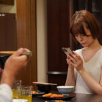 『人妻』 不倫中で嫌がる妻にねっちょりバック中出し 月乃ルナ 【FANZA】