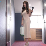 『人妻』 全裸タイトワンピNTS 見知らぬ男たちの視線で濡れる隠れ変態妻の誘惑羞恥セックス 天海つばさ 【FANZA】