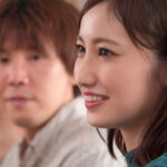 『人妻』 美しい人妻のねっとり甘い接吻と高級ランジェリーSEX 田舎育ちの僕を誘惑する都会暮らしの叔父の妻 本田瞳 【FANZA】