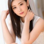 『人妻』 美しすぎて、目を合わせられない―。 小松杏 30歳 AV DEBUT ミステリアスな色気を放つ『アンニュイ系』超大型新人―。 【FANZA】