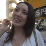 『人妻』 ヤリモク人妻。マッチングアプリでゲット！！ 出会って超速ホテルIN即マン！美人妻は即効型の都合のイイ絶倫タダマンビッチだった。 人妻:かんなさん。 【FANZA】