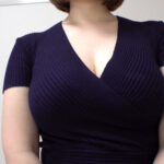 『人妻』 巨乳婦人会 美しいFカップにまん丸乳輪チクビの可愛い奥様 【FANZA】