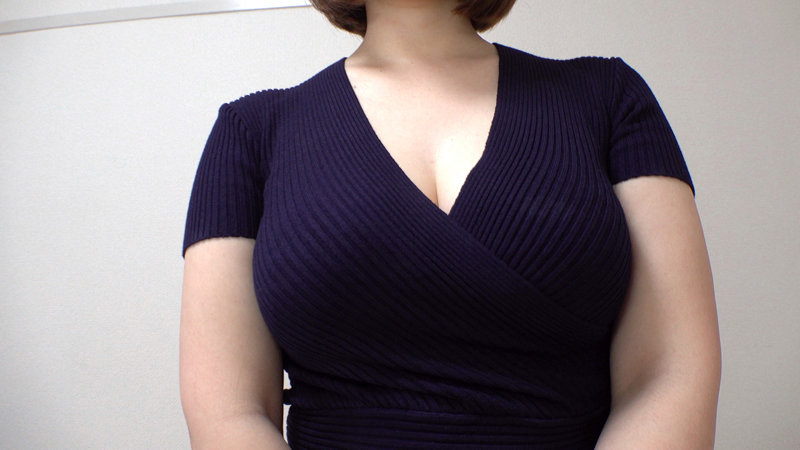 『人妻』 巨乳婦人会 美しいFカップにまん丸乳輪チクビの可愛い奥様 【...